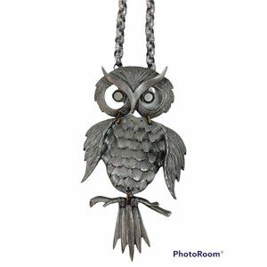 *Vintage Owl Necklace Silver Chain Moving Parts